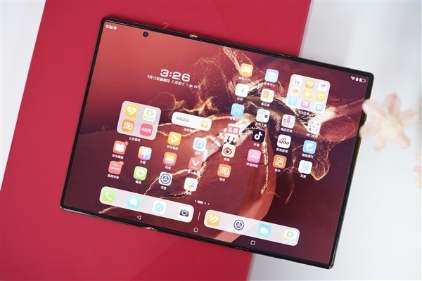 华为新一代三折叠来了!Mate XT 2入网:支持卫星通信 华为三折叠Mate 2 第2张 华为新一代三折叠来了!Mate XT 2入网:支持卫星通信 华为三折叠Mate 2 第2张