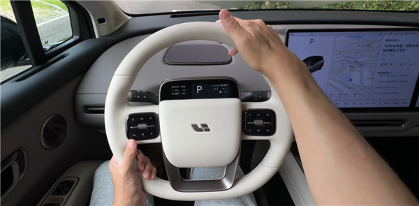 理想第一台纯电SUV登场!一文看完理想i8内饰亮点 理想纯电SUV i8 第1张 理想第一台纯电SUV登场!一文看完理想i8内饰亮点 理想纯电SUV i8 第1张