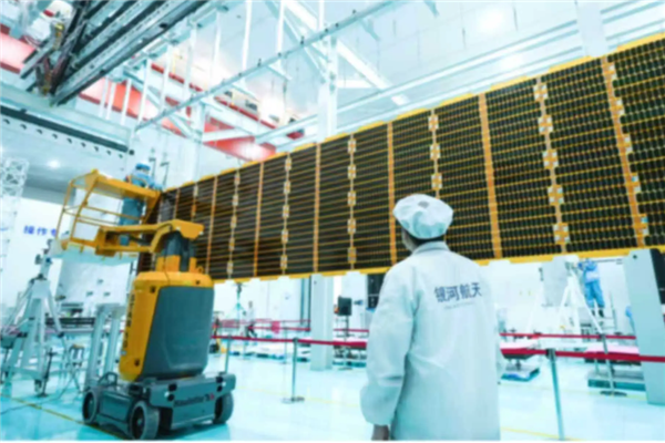 全球首款!银河航天卷式全柔性太阳翼问世 卷式全柔性太阳翼 第1张 全球首款!银河航天卷式全柔性太阳翼问世 卷式全柔性太阳翼 第1张