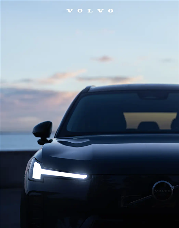 沃尔沃XC70牛仔蓝首发亮相!定位中型SUV 8月开启预售 沃尔沃XC70 第3张 沃尔沃XC70牛仔蓝首发亮相!定位中型SUV 8月开启预售 沃尔沃XC70 第3张
