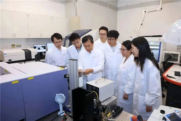 固态电池取得瓶颈技术突破 清华团队开发出高能量密度聚合物电解质 固态电池 高能量密度聚合物电解质 第1张