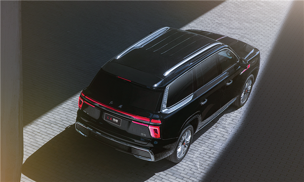 156万起 新款红旗国耀上市:换装全新4.0T V8汽油机 新款红旗国耀 第2张 156万起 新款红旗国耀上市:换装全新4.0T V8汽油机 新款红旗国耀 第2张