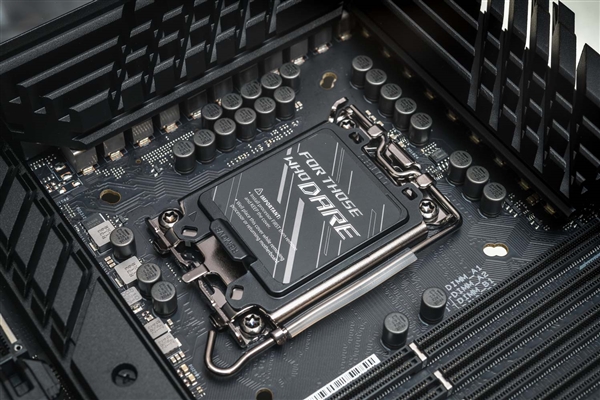 Linux中发现第三家x86处理器,不是Intel也非AMD:来源很神秘 x86处理器 第1张 Linux中发现第三家x86处理器,不是Intel也非AMD:来源很神秘 x86处理器 第1张