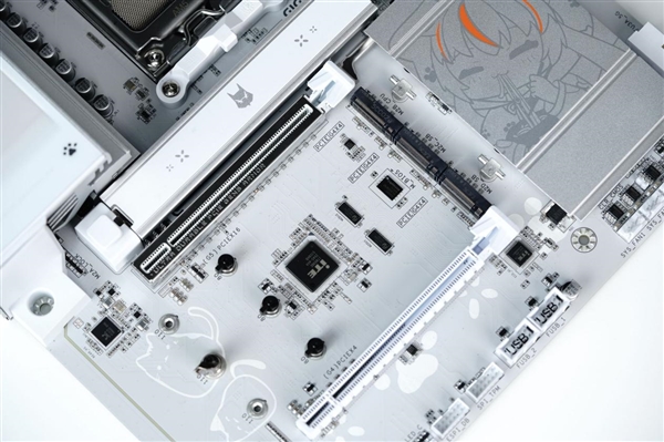 融入雕妹二次元设计!技嘉B850 AORUS ELITE-P ICE主板图赏 技嘉B850 ICE主板 第16张 融入雕妹二次元设计!技嘉B850 AORUS ELITE-P ICE主板图赏 技嘉B850 ICE主板 第16张