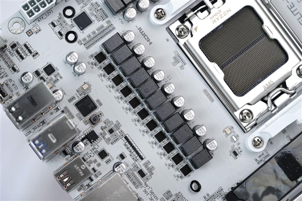 融入雕妹二次元设计!技嘉B850 AORUS ELITE-P ICE主板图赏 技嘉B850 ICE主板 第28张 融入雕妹二次元设计!技嘉B850 AORUS ELITE-P ICE主板图赏 技嘉B850 ICE主板 第28张