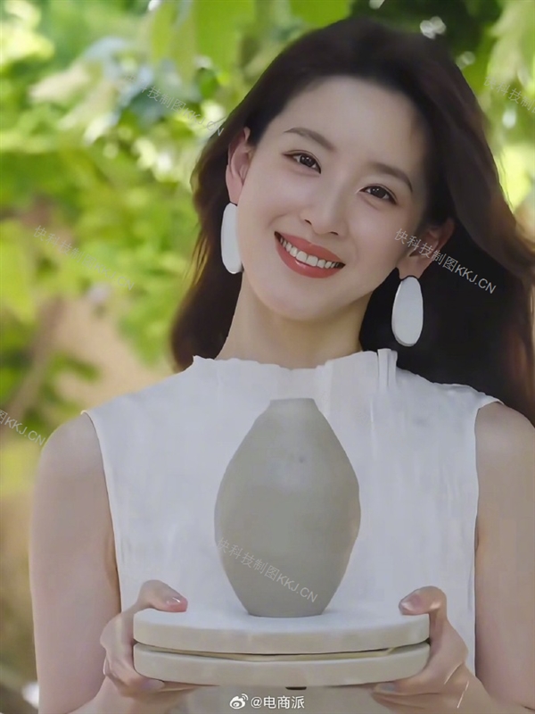 章泽天为欧舒丹拍南法大片 被赞状态梦回“奶茶妹妹” 章泽天 第2张 章泽天为欧舒丹拍南法大片 被赞状态梦回“奶茶妹妹” 章泽天 第2张
