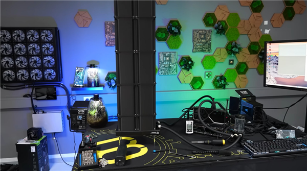 9800X3D满载降温19℃!大神DIY巨型烟囱散热塔:高度直接捅到天花板 烟囱散热塔 第1张 9800X3D满载降温19℃!大神DIY巨型烟囱散热塔:高度直接捅到天花板 烟囱散热塔 第1张