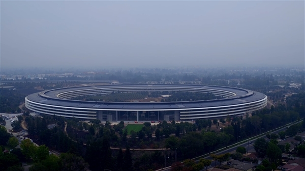 苹果启动9月发布会筹备!iPhone 18 Pro系列、首款折叠iPhone将亮相 苹果9月发布会 第1张 苹果启动9月发布会筹备!iPhone 18 Pro系列、首款折叠iPhone将亮相 苹果9月发布会 第1张