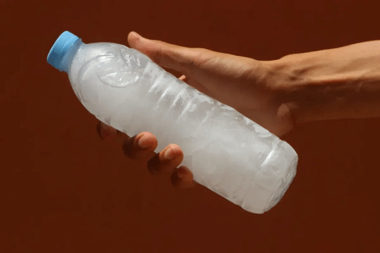 被热晕的欧洲人出奇招!一瓶冰水就能替代空调? 一瓶冰水就能替代空调 第1张 被热晕的欧洲人出奇招!一瓶冰水就能替代空调? 一瓶冰水就能替代空调 第1张