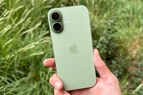 等等党失策!iPhone 17涨价开始倒计时:苹果连续多次削减产能 iPhone 17涨价 第1张 等等党失策!iPhone 17涨价开始倒计时:苹果连续多次削减产能 iPhone 17涨价 第1张