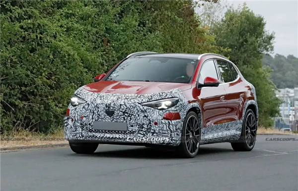 奔驰最亲民纯电SUV！全新AMG GLA路试谍照曝光：680马力对标宝马iX3 M 奔驰AMG GLA 第1张