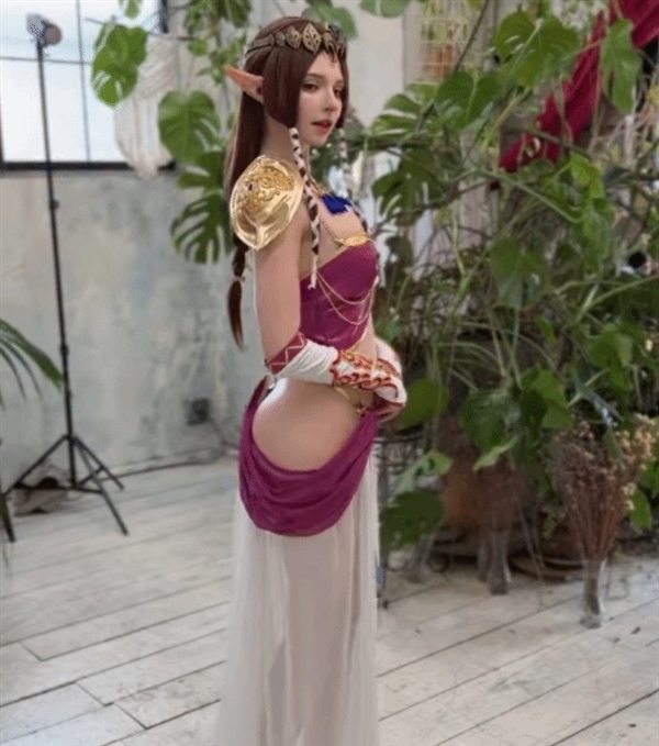 《生化4RE》阿什莉体模Cos新照 性感诱人 Cos 第2张
