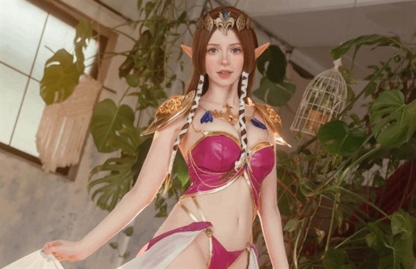 《生化4RE》阿什莉体模Cos新照 性感诱人 Cos 第1张