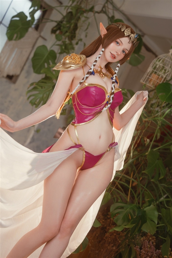 《生化4RE》阿什莉体模Cos新照 性感诱人 Cos 第4张
