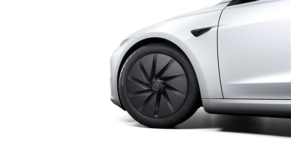 欧版特斯拉Model 3换上新轮胎续航猛提7%！但代价就是更吵了 特斯拉Model 3 第2张