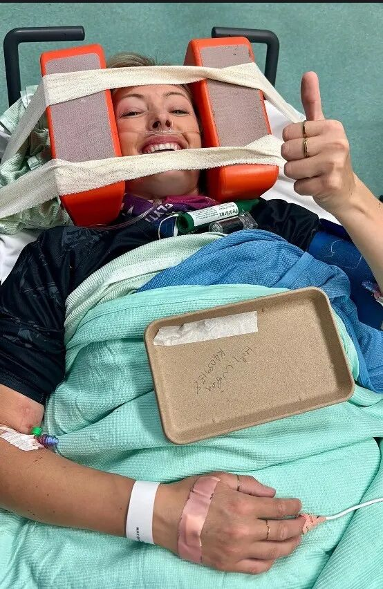 3000米高空跳伞时女子被一脚踢晕!奇迹生还后还想再跳一次 3000米高空跳伞时女子被一脚踢晕 第3张 3000米高空跳伞时女子被一脚踢晕!奇迹生还后还想再跳一次 3000米高空跳伞时女子被一脚踢晕 第3张