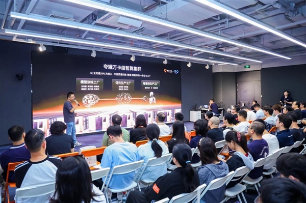国产GPU历史性一刻!摩尔线程S5000具身训练曲线追平国际主流:真机成功率达92% 摩尔线程S5000 第3张 国产GPU历史性一刻!摩尔线程S5000具身训练曲线追平国际主流:真机成功率达92% 摩尔线程S5000 第3张