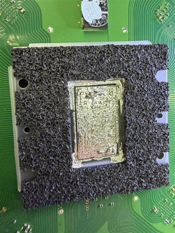 索尼悄悄更新PS5!六项硬件改动:液金散热老毛病有救了 PS5 第2张 索尼悄悄更新PS5!六项硬件改动:液金散热老毛病有救了 PS5 第2张